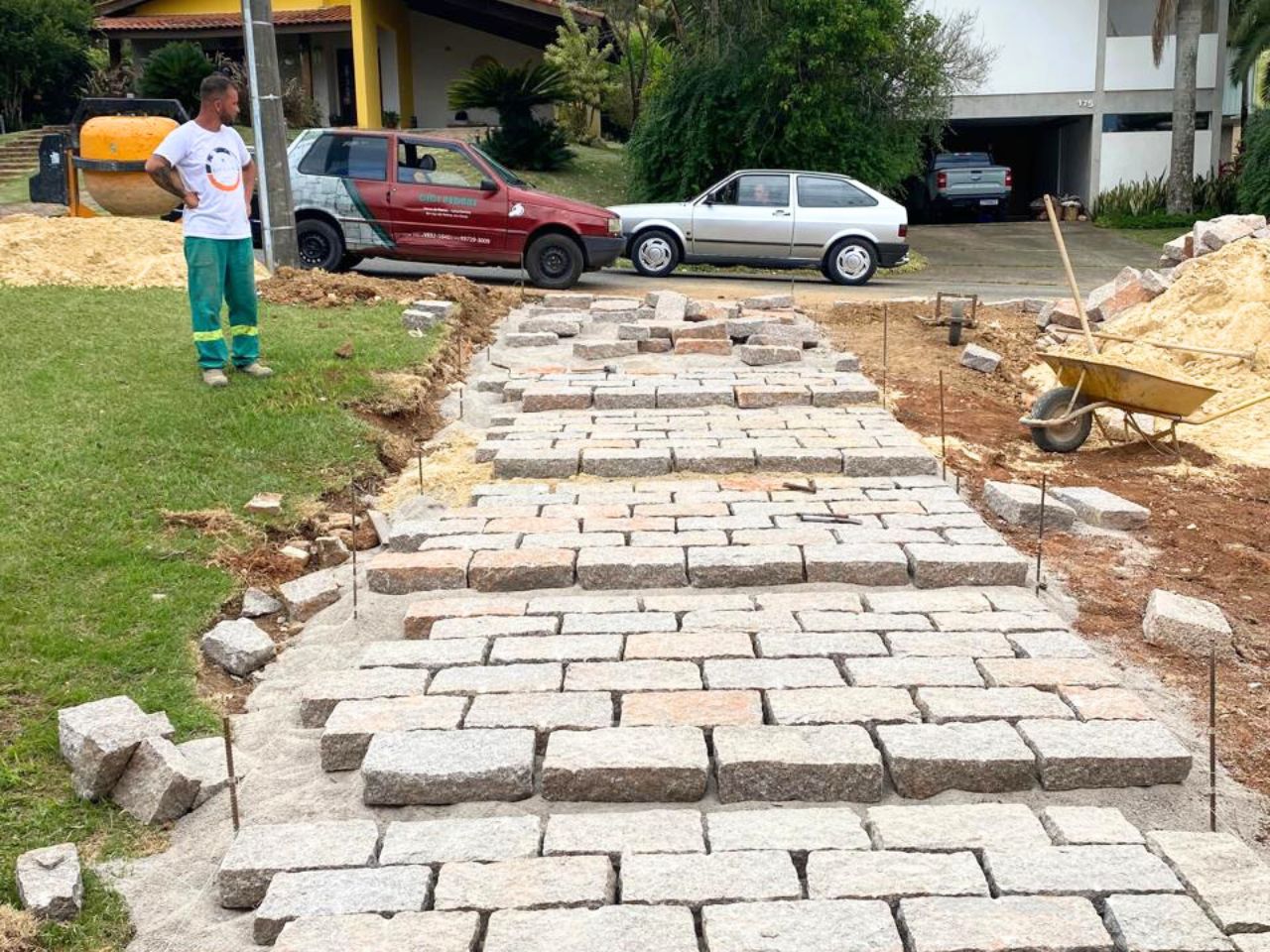 calçamento de pedras folheta